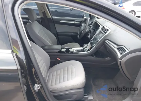 2014 Ford Fusion S из США, поврежденный, VIN 1FA6P0G7XE5359249